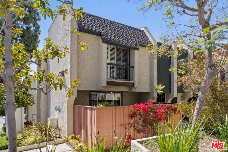 11260 Overland Avenue 4D, Culver City, CA 90230