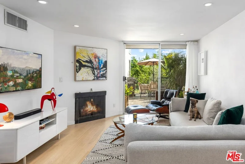 8530 Holloway Drive 216, West Hollywood, CA 90069