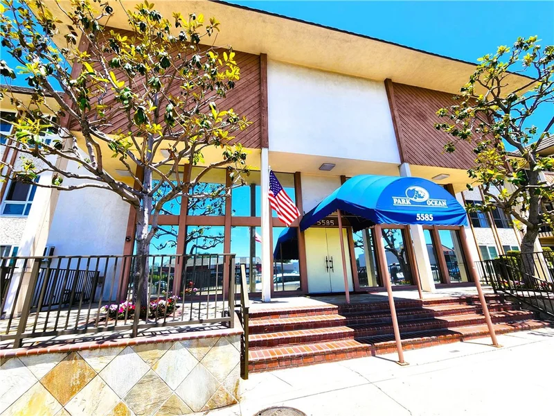5585 Pacific Coast Highway 114, Long Beach, CA 90804