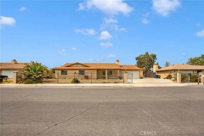 22980 Ottawa Road, Apple Valley, CA 92308
