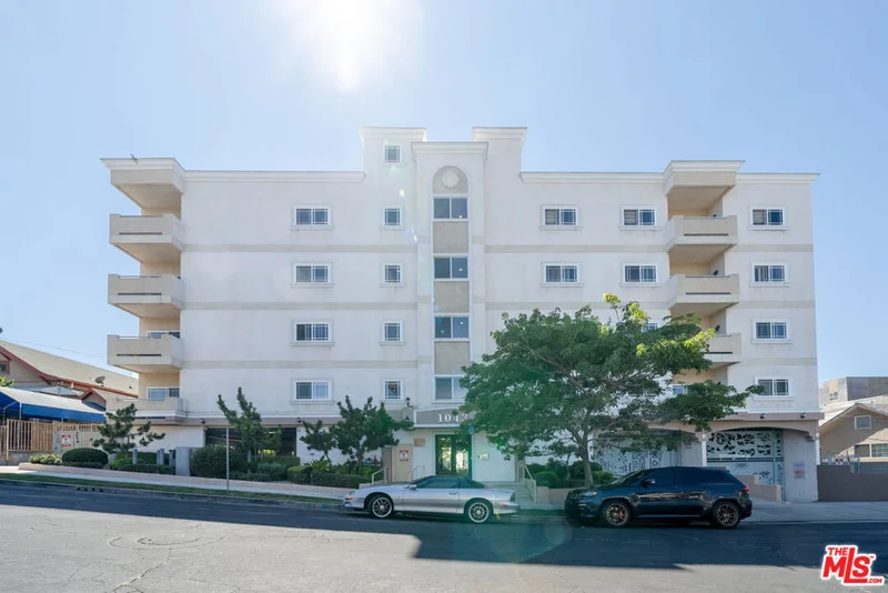 1043 S Kenmore Avenue 203, Los Angeles, CA 90006