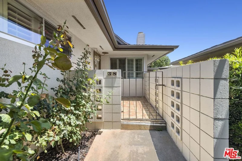 1225 N Granada Avenue 38, Alhambra, CA 91801