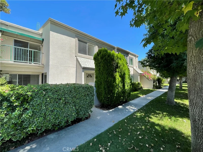 18514 Mayall Street H, Northridge, CA 91324