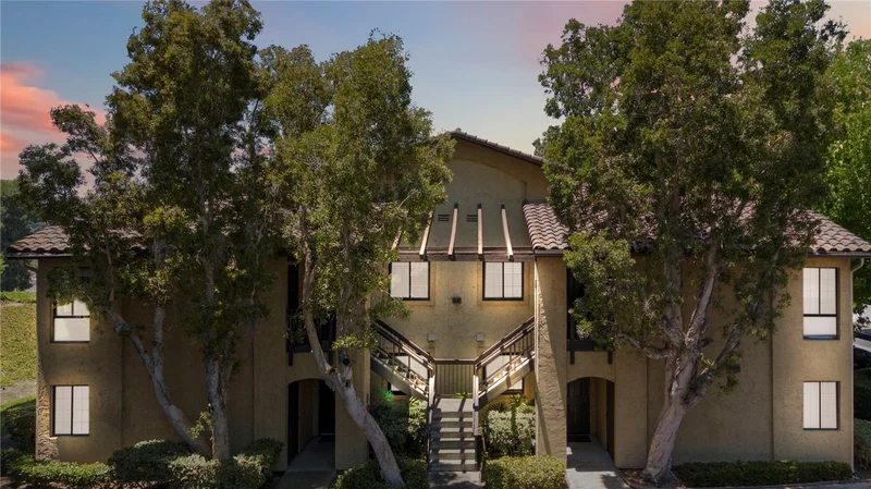 25611 Indian Hill Lane D, Laguna Hills, CA 92653