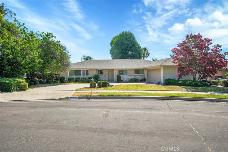 10000 Melvin Avenue, Northridge, CA 91324