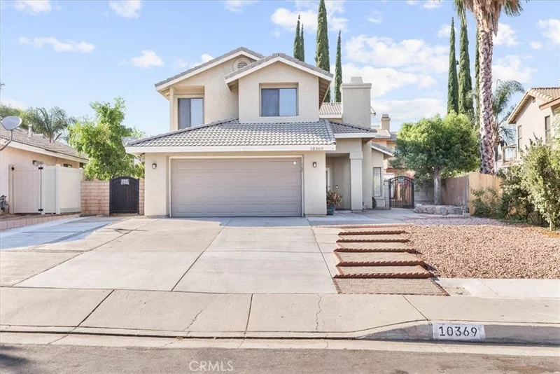10369 Crest Brook Drive, Moreno Valley, CA 92557
