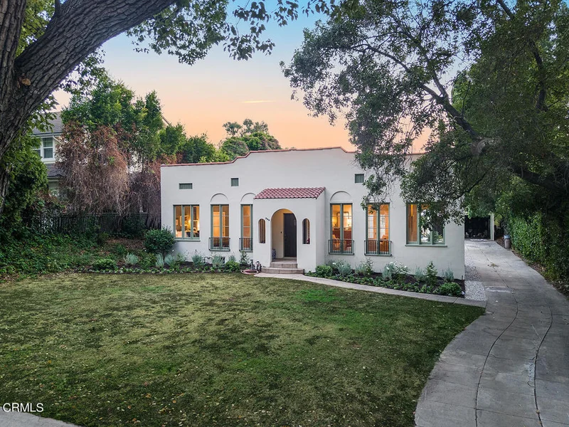 909 S El Molino Avenue, Pasadena, CA 91106