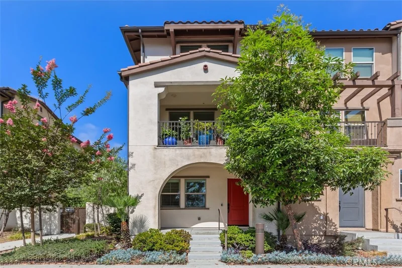 1040 S Harbor Boulevard 8, Santa Ana, CA 92704