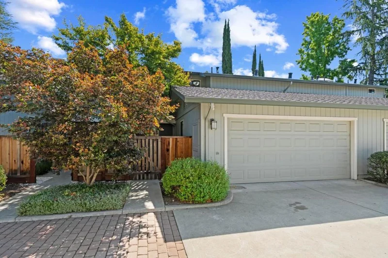 1165 Smith Avenue B, Campbell, CA 95008