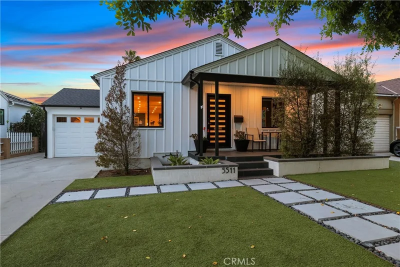 5511 W 77th Street, Los Angeles, CA 90045