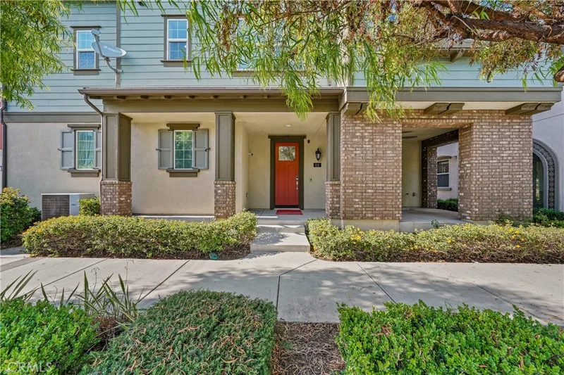 618 W Tribella Court, Santa Ana, CA 92703