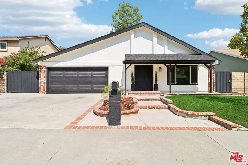 27526 Bernina Avenue, Canyon Country, CA 91351