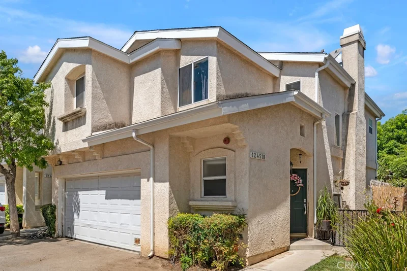12451 Ralston Avenue B, Sylmar, CA 91342
