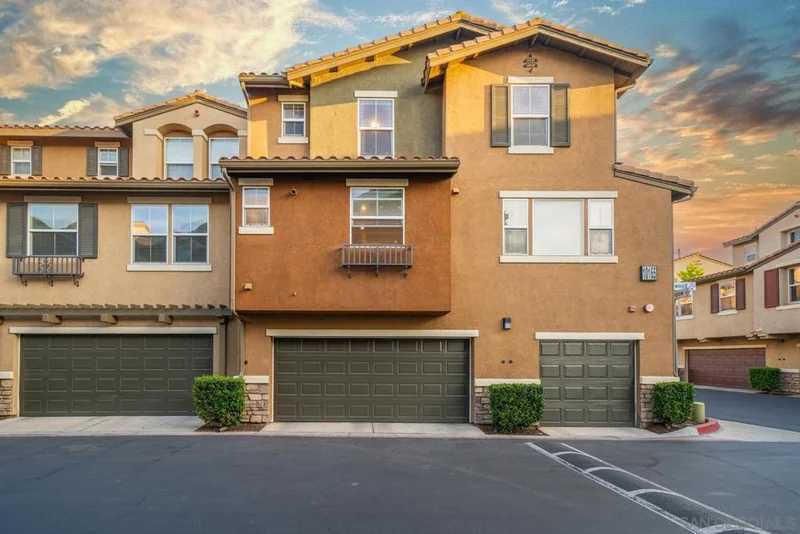 10165 Brightwood Ln 2, Santee, CA 92071