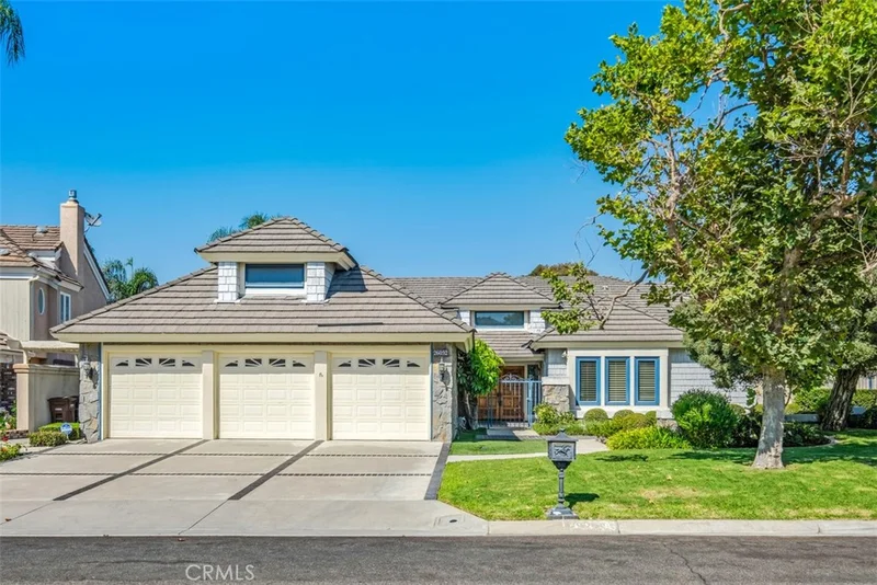 26052 Spur Branch Lane, Laguna Hills, CA 92653