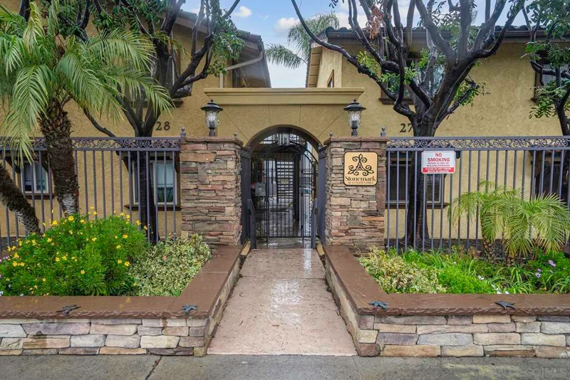 2752 B St 110, San Diego, CA 92102