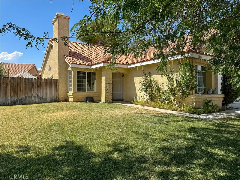 1842 Sierra View Avenue, Lancaster, CA 93535