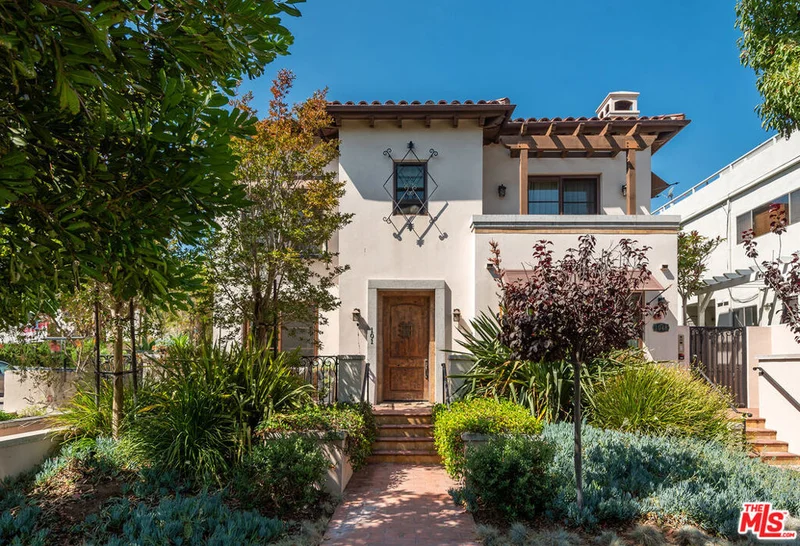 1048 10th Street 103, Santa Monica, CA 90403