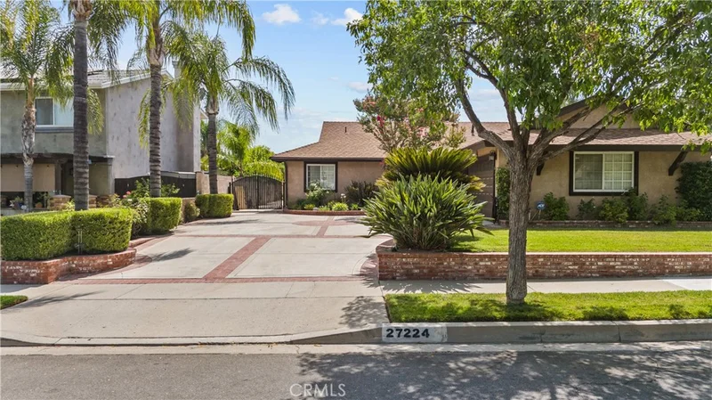 27224 Lakehurst Avenue, Canyon Country, CA 91351