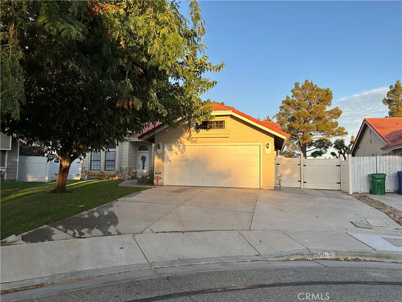 1002 Patty Lane, Lancaster, CA 93535