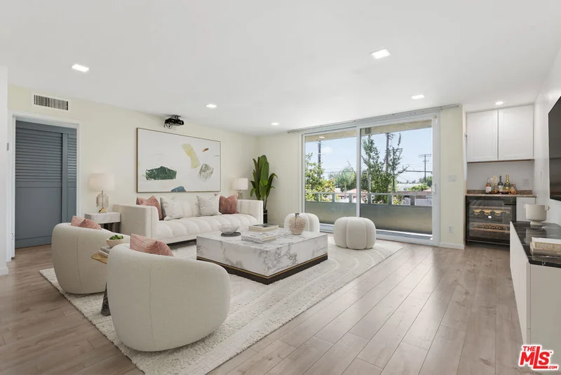 5215 Balboa Boulevard 108, Encino, CA 91316