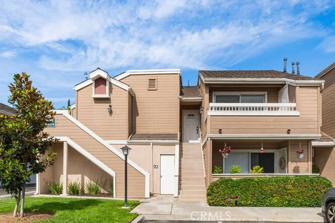 10435 W Briar Oaks Drive C, Stanton, CA 90680