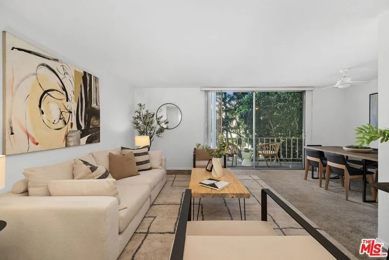 100 S Doheny Drive 202, Los Angeles, CA 90048