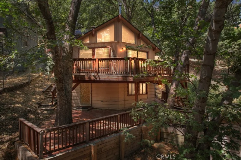 463 Dunant Drive, Crestline, CA 92325