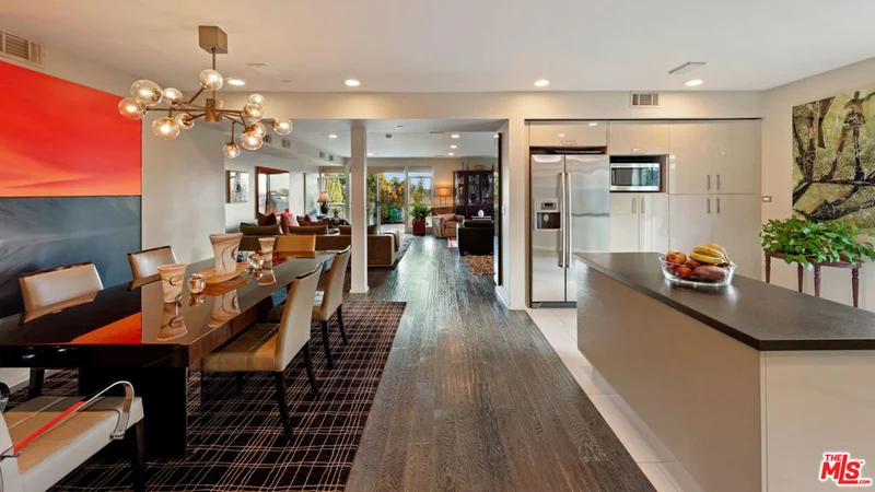 8703 W Knoll Drive 105, West Hollywood, CA 90069
