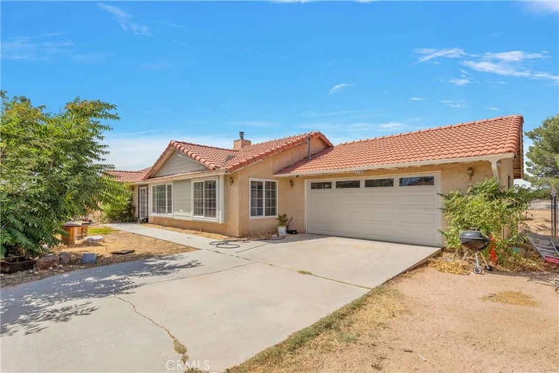 8760 Del Rosa Road, Phelan, CA 92371