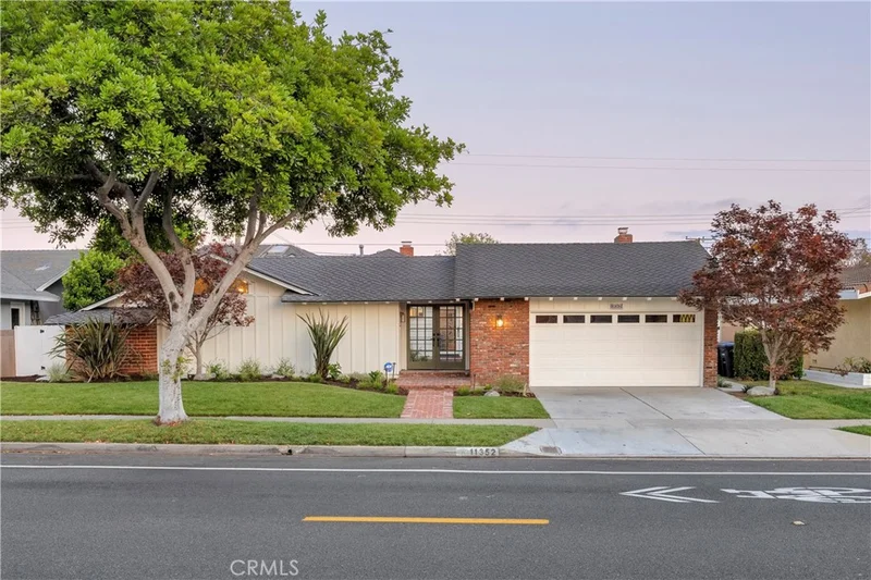 11352 Foster Road, Los Alamitos, CA 90720