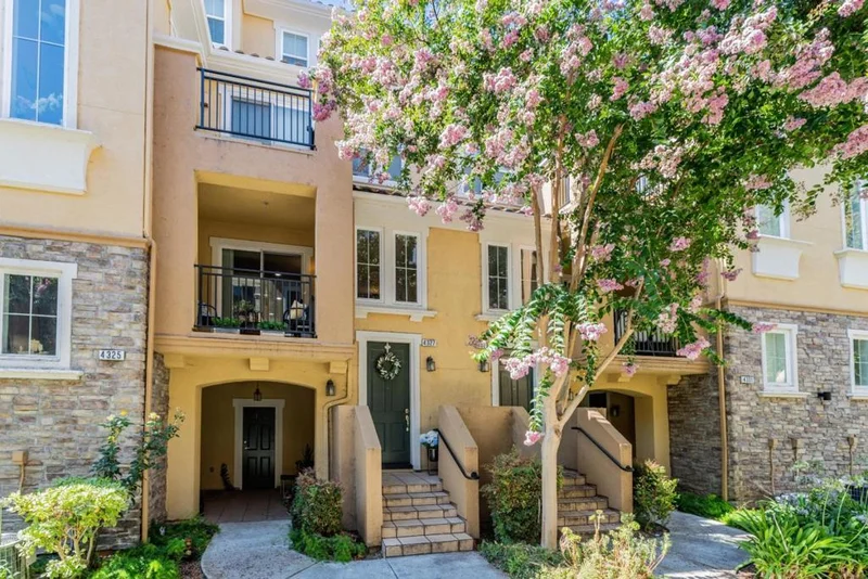 4327 Fitzwilliam Street, Dublin, CA 94568