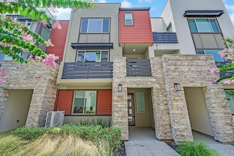 5523 Gracen Way, Dublin, CA 94568