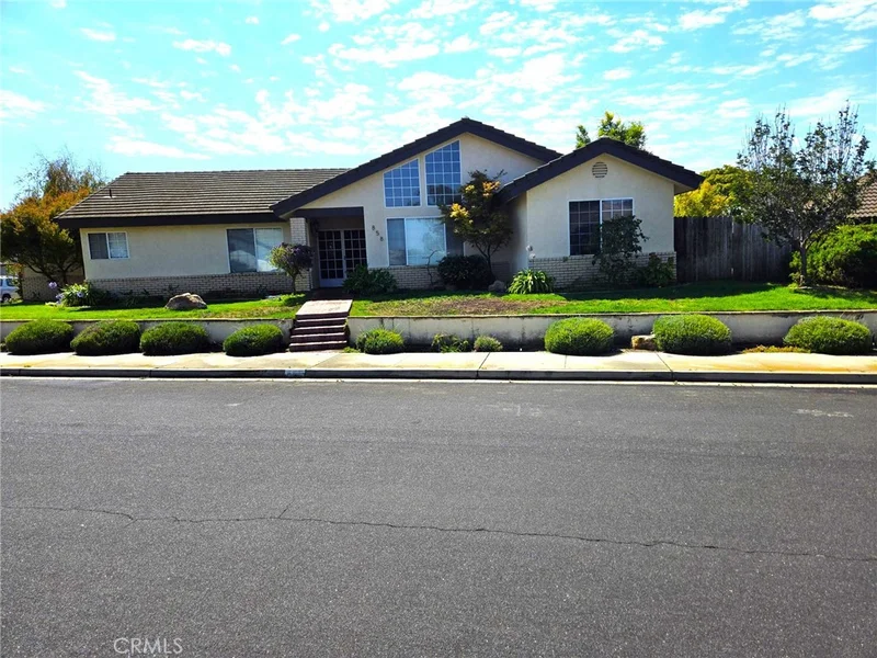 858 Firefox Drive, Santa Maria, CA 93455