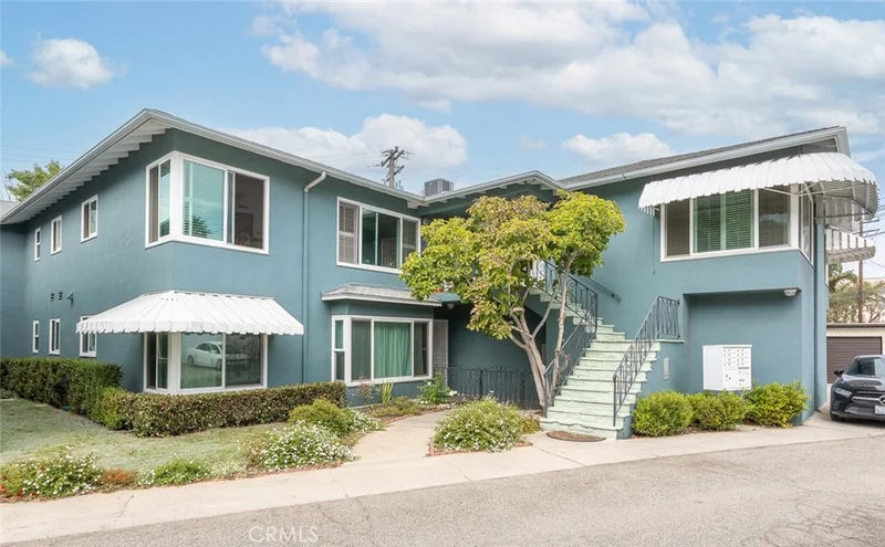 26 Loma Avenue 7, Long Beach, CA 90803