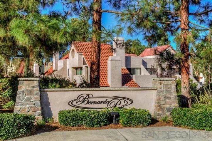 11875 Caminito Ronaldo 206, San Diego, CA 92128