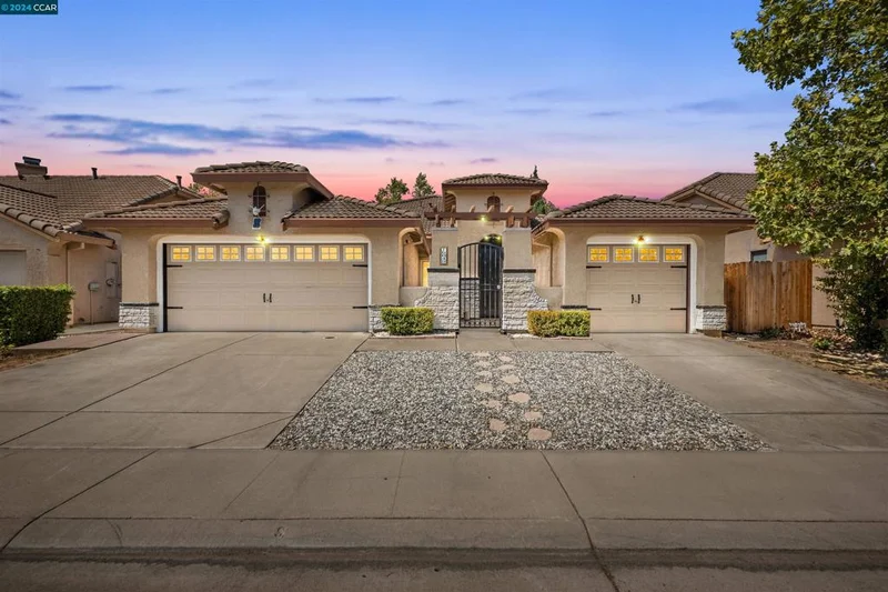 10049 Mosaic Way, Elk Grove, CA 95757-5958
