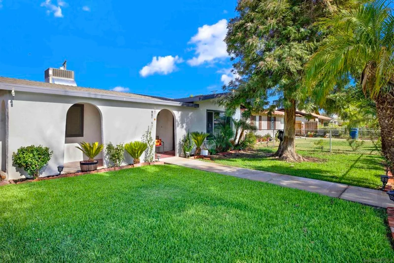615 N Palm Ave, Brawley, CA 92227