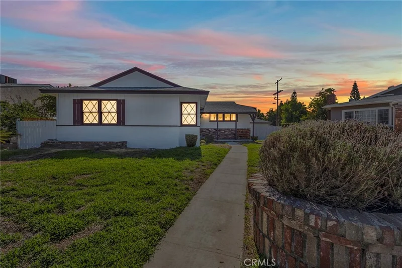 7846 Vanscoy Avenue, North Hollywood, CA 91605