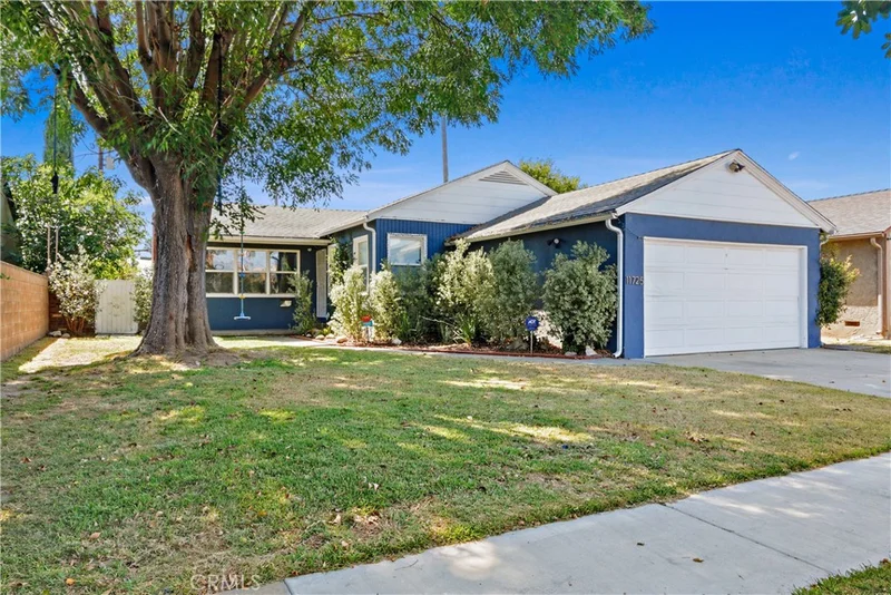 11725 Haas Avenue, Hawthorne, CA 90250