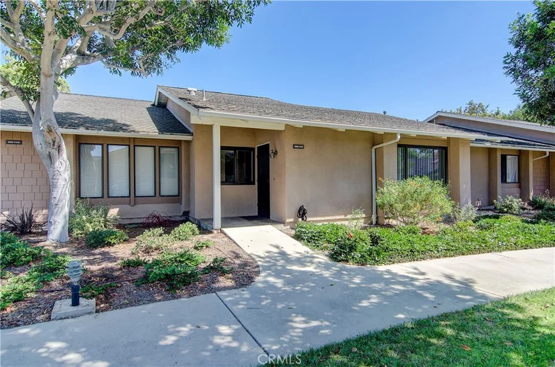 8565 Sierra Circle 916C, Huntington Beach, CA 92646