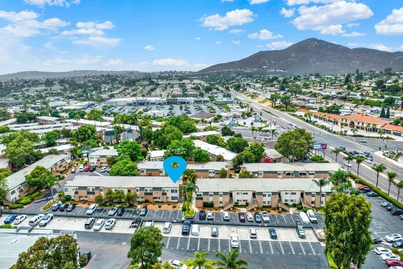 8735 Navajo Road #4, San Diego, CA 92119