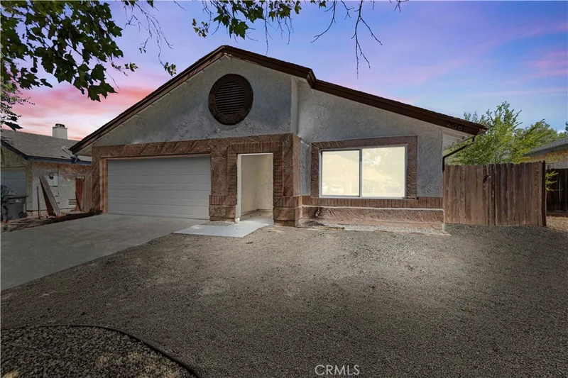 2581 Bottle Tree Drive, Palmdale, CA 93550