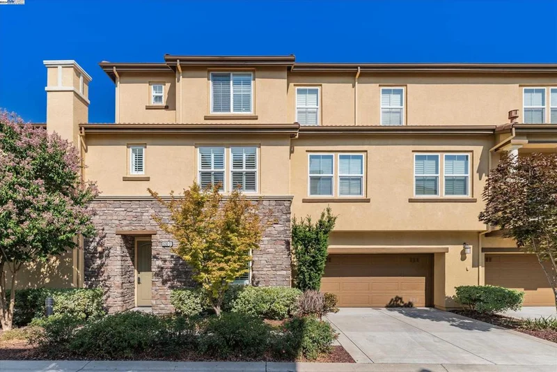 630 Selby Ln 3, Livermore, CA 94551