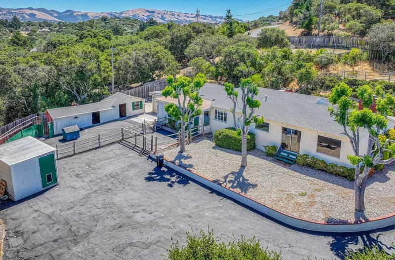 45 Seca Place, Salinas, CA 93908