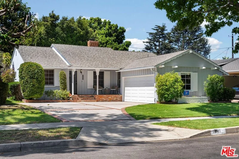 11401 Rose Avenue, Los Angeles, CA 90066
