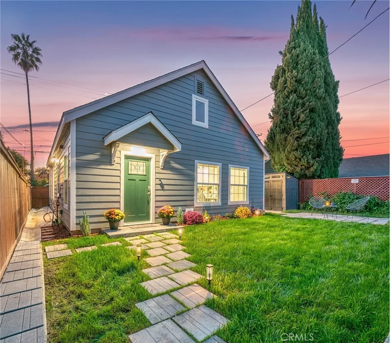 7733 Friends Avenue, Whittier, CA 90602