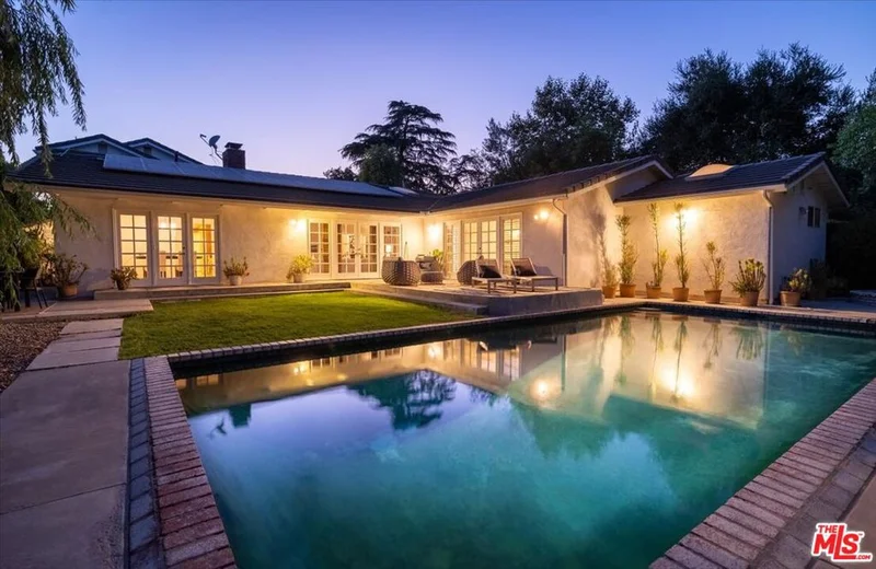 5430 Louise Avenue, Encino, CA 91316