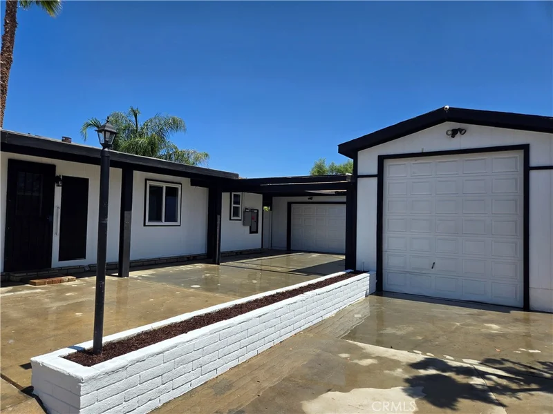 772 Roadrunner Way, Perris, CA 92570
