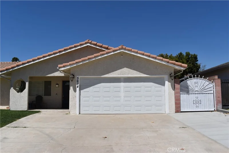 5634 Surrey Lane, San Bernardino, CA 92407